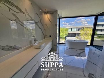 Casa en venta  El Yacht Nordelta