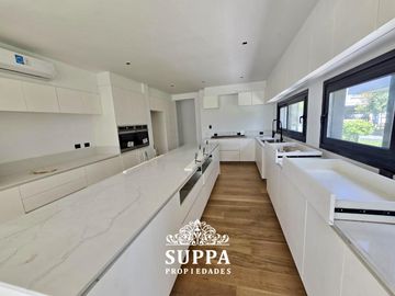 Casa en venta  El Yacht Nordelta