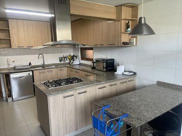PRECIOSO DUPLEX CON JARDIN***5 DORMITORIOS