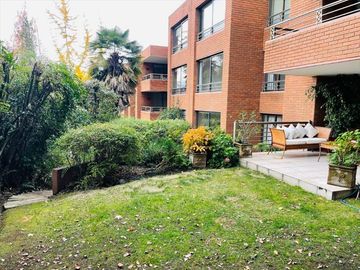SANTA MARIA MANQUEHUE - PARQUE RABAT** EXCLUSIVO CON JARDIN