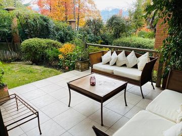 SANTA MARIA MANQUEHUE - PARQUE RABAT** EXCLUSIVO CON JARDIN