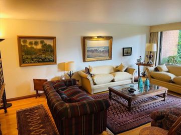 SANTA MARIA MANQUEHUE - PARQUE RABAT** EXCLUSIVO CON JARDIN