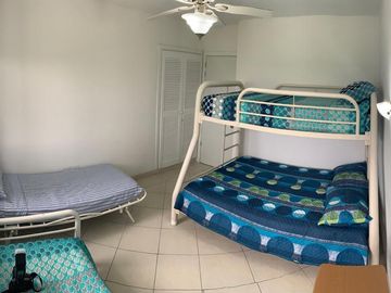 Same-Esmeraldas. Venta dpto 2 dorm-amoblado. Casa Blanca