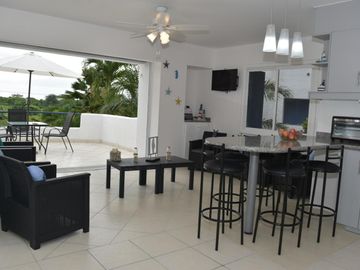 Same-Esmeraldas. Venta dpto 2 dorm-amoblado. Casa Blanca