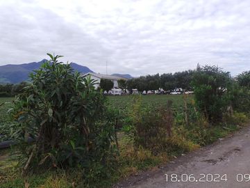 DE VENTA HERMOSO TERRENO UBICADO EN CALLE SIN NOMBRE Y CALLE FERNÁNDEZ SALVADOR, SECTOR LOS POTREROS ALTOS, PROVINCIA PICHINCHA, CANTÓN MEJÍA