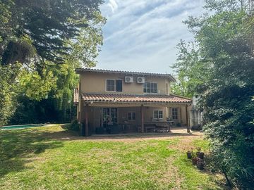 Venta - Casa en Lagartos country Club - Pilar