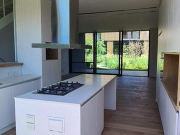 Beccar - Casa con jardín propio en Condominio CASA 