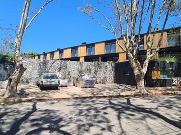 Beccar - Casa con jardín propio en Condominio CASA 