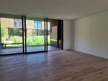 Beccar - Casa con jardín propio en Condominio CASA 