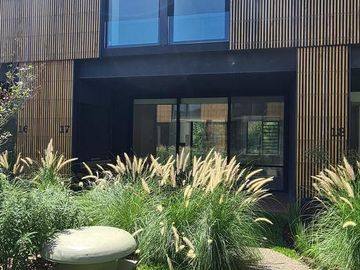 Beccar - Casa con jardín propio en Condominio CASA 