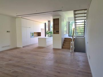 Beccar - Casa con jardín propio en Condominio CASA 