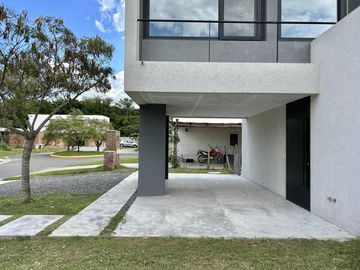 Casa a estrenar en  Barrio San Matías,  Ingeniero Maschwitz, Escobar