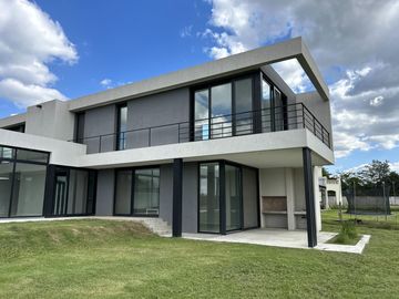 Casa a estrenar en  Barrio San Matías,  Ingeniero Maschwitz, Escobar