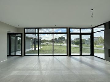 Casa a estrenar en  Barrio San Matías,  Ingeniero Maschwitz, Escobar