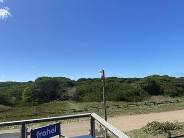 Complejo en venta de dos PH frente a la playa de 3 ambientes cada uno en Nueva Atlantis