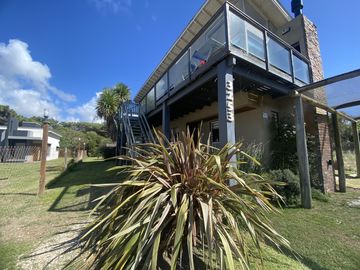Complejo en venta de dos PH frente a la playa de 3 ambientes cada uno en Nueva Atlantis