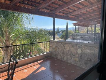 Casa en Venta en Jocotepec, Jalisco -Vista panorámica al Lago de Chapala