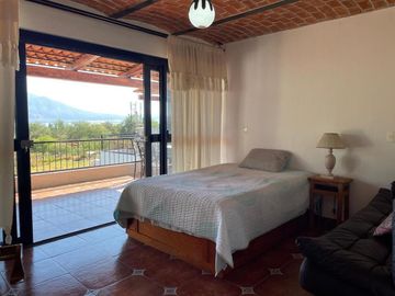 Casa en Venta en Jocotepec, Jalisco -Vista panorámica al Lago de Chapala