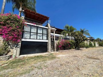 Casa en Venta en Jocotepec, Jalisco -Vista panorámica al Lago de Chapala