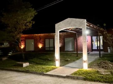 Hotel en venta - 10 Habitaciones 2 Salones - 1.200Mts2 - San Fernando, Corrientes