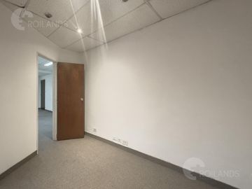 Venta Departamento 6 Ambientes de Espacio Abierto con Patio  en Microcentro - No Apto Crédito
