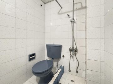 Venta Departamento 6 Ambientes de Espacio Abierto con Patio  en Microcentro - No Apto Crédito