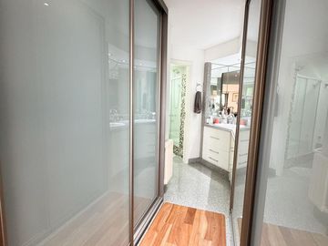 Venta Departamento 3 Dormitorios Av. Libertad 84 Rosario. Vista al Río. Barrio Martin