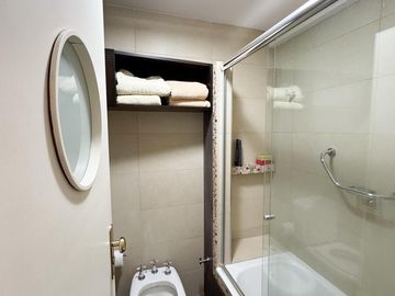 Venta Departamento 3 Dormitorios Av. Libertad 84 Rosario. Vista al Río. Barrio Martin