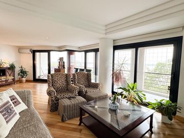 Venta Departamento 3 Dormitorios Av. Libertad 84 Rosario. Vista al Río. Barrio Martin