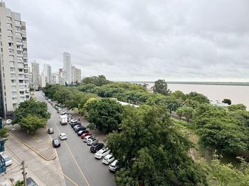 Venta Departamento 3 Dormitorios Av. Libertad 84 Rosario. Vista al Río. Barrio Martin