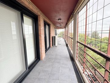 Venta Departamento 3 Dormitorios Av. Libertad 84 Rosario. Vista al Río. Barrio Martin