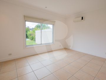Casa en  Venta Barrio Septiembre Escobar