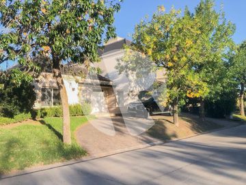 Casa en  Venta Barrio Septiembre Escobar