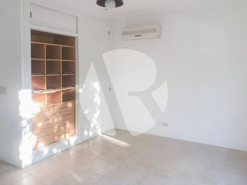 Casa en  Venta Barrio Septiembre Escobar