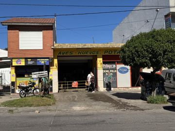 Galpón en venta Av. Fortunato de la Plaza
