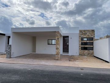 Casas  en venta Mérida Privada Inara Una planta MODELO 183