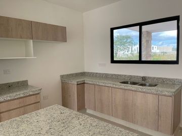 Casas  en venta Mérida Privada Inara Una planta MODELO 183