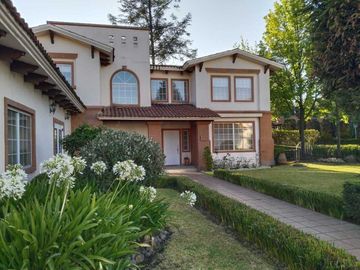 Venta de casa en Los Robles, Lerma Estado de México