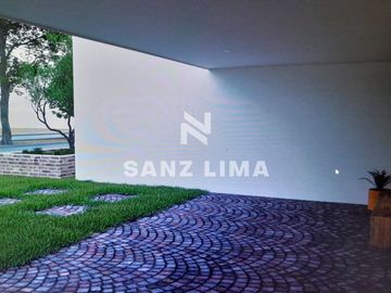 San Lorenzo Residencial: Excepcional propiedad con diseño exclusivo y moderno.