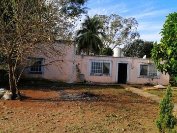 Terreno con bodegas en Xcampeu, Campeche