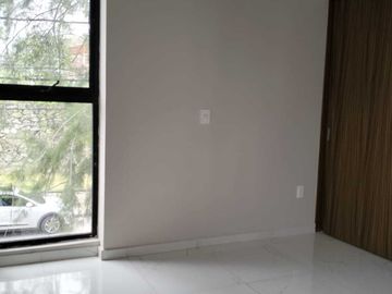 Departamento en Venta en Col. Monumental, Ideal para Profesionistas de la Salud