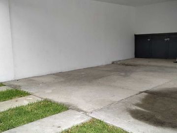 Departamento en Venta en Col. Monumental, Ideal para Profesionistas de la Salud