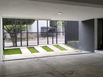 Departamento en Venta en Col. Monumental, Ideal para Profesionistas de la Salud