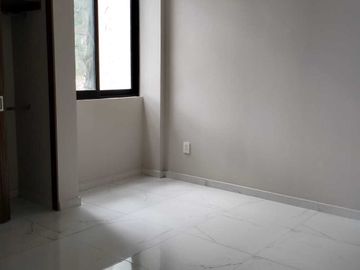 Departamento en Venta en Col. Monumental, Ideal para Profesionistas de la Salud