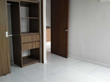 Departamento en Venta en Col. Monumental, Ideal para Profesionistas de la Salud