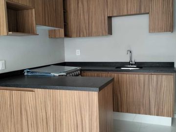 Departamento en Venta en Col. Monumental, Ideal para Profesionistas de la Salud