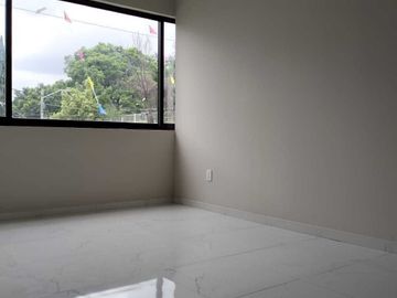 Departamento en Venta en Col. Monumental, Ideal para Profesionistas de la Salud