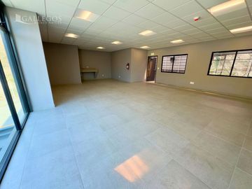 Renta Nave Industrial 1,321m2 con Seguridad 24/7 y Espacios Flexibles