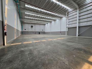 Renta Nave Industrial 1,321m2 con Seguridad 24/7 y Espacios Flexibles