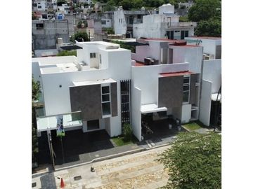 CASA ESPACIOSA EN LADERAS DE LA LOMA